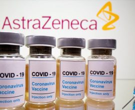  Η AstraZeneca πιθανόν να παραδώσει λιγότερα από τα μισά εμβόλια στην ΕΕ